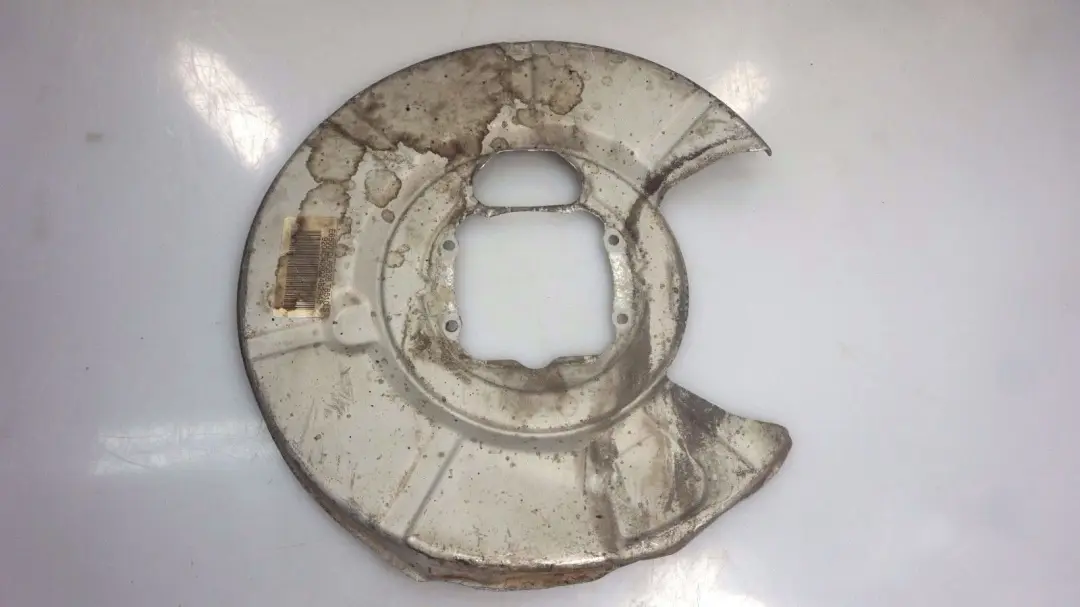BMW E65 Osłona tarczy zwrotncy prawa prawy tył - SKU 6754630 - Numer Części 6754630
