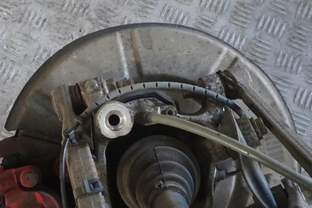 N62 Zwrotnica amortyzator lewy SPORT do BMW E60 545i o numerze 6770905 BMW E60 545i N62 Zwrotnica amortyzator lewy SPORT - SKU 6770905-9 - Numer Części 6770905