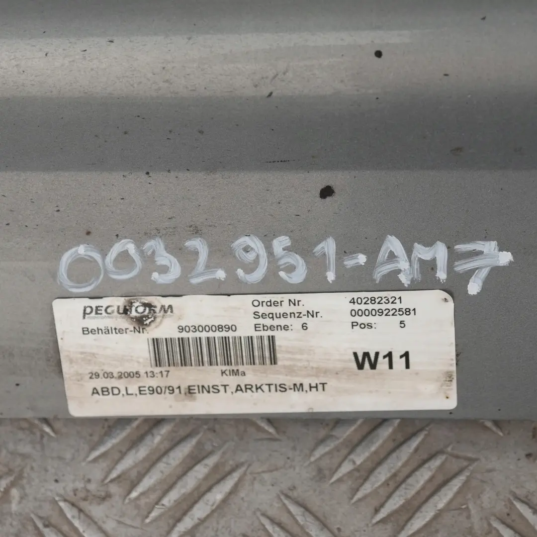 Schwellerleiste Blende Schweller links Arktis Metallic A34 für BMW 3 E90 E91 mit Teilenummer 32951 BMW 3 E90 E91 Schwellerleiste Blende Schweller links Arktis Metallic A34 - SKU 0032951-AM7 - Teilenummer 32951