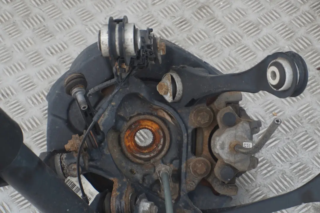 Left N/S Leg Suspension Axle Brake Disc Hub Set to BMW 1 Series F21 116i N13 Rear with Part number 6873722 BMW 1 Series F21 116i N13 Rear Left N/S Leg Suspension Axle Brake Disc Hub Set - SKU 6873722 - Part number 6873722