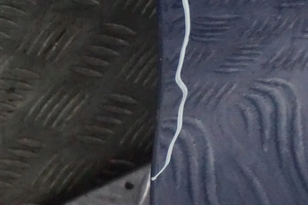 *BMW 1 er E87 LCI Tür Vorne Rechts Le Mans Blau Metallic 381 für mit Teilenummer 7191012 *BMW 1 er E87 LCI Tür Vorne Rechts Le Mans Blau Metallic 381 - SKU 7191012-LMB1 - Teilenummer 7191012