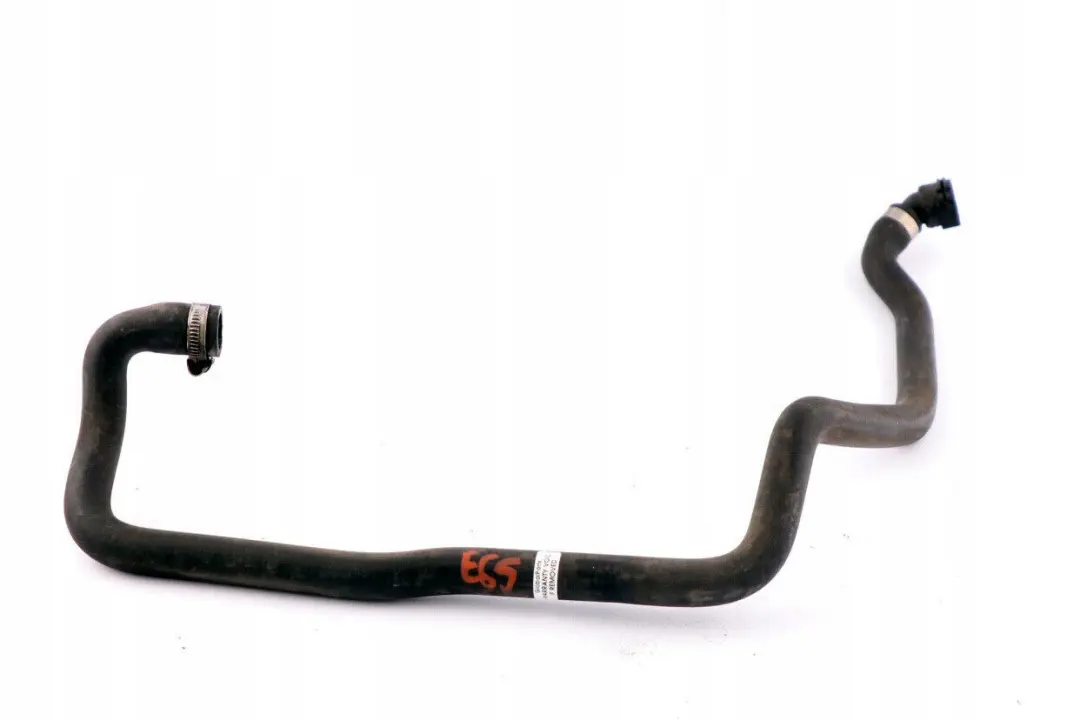 Wąż przewód zaworu wody chłodnicy do BMW E65 E66 E67 o numerze 8377700 BMW E65 E66 E67 Wąż przewód zaworu wody chłodnicy - SKU 8377700 - Numer Części 8377700