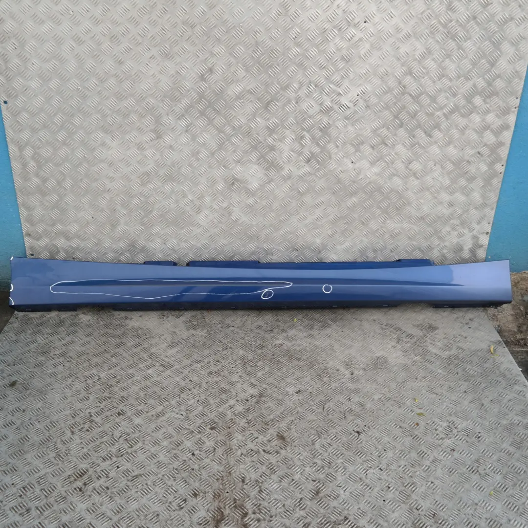 BMW E87 LCI E87N Listón de umbral faldón lateral derecho Azul Montegoblau A51 - SKU 0036144-MTB2 - Número de pieza 0036144-MTB2