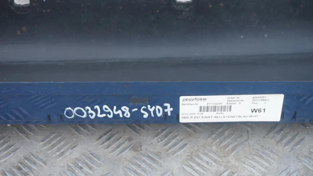 Bas de Porte Couverture Seuil Droite Bleu de Sydney Bleu Metallise A19 pour BMW 1 E87 à propos du numéro de pièce 32948 BMW 1 E87 Bas de Porte Couverture Seuil Droite Bleu de Sydney Bleu Metallise A19 - SKU 0032948-SYD7 - Numéro de pièce 32948