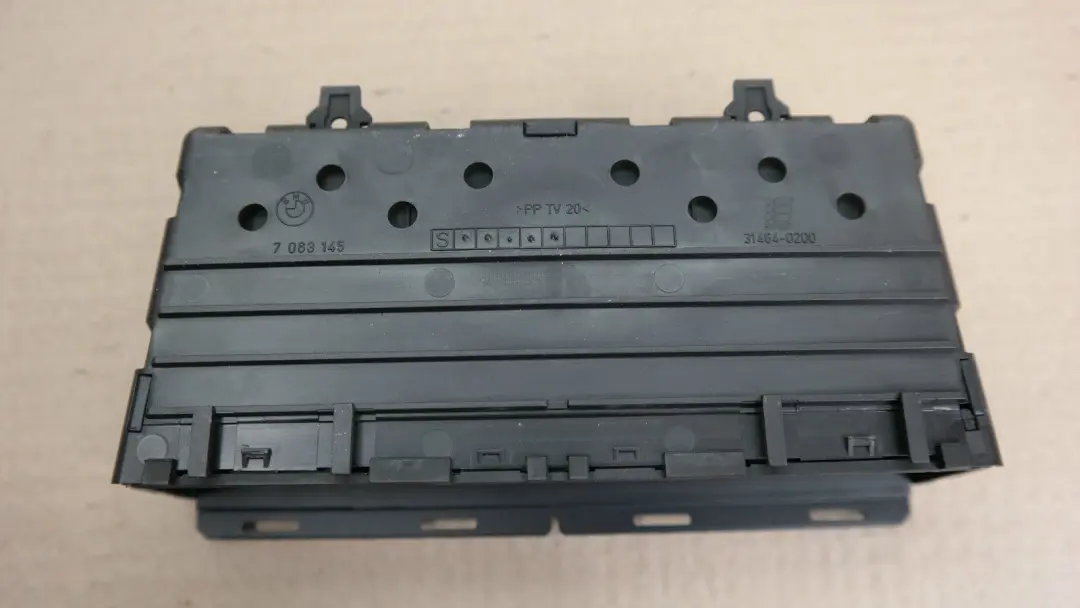 BMW E60 E61 Schowek obudowa konsoli deski 7063145 - SKU 7063147 - Numer Części 7063147