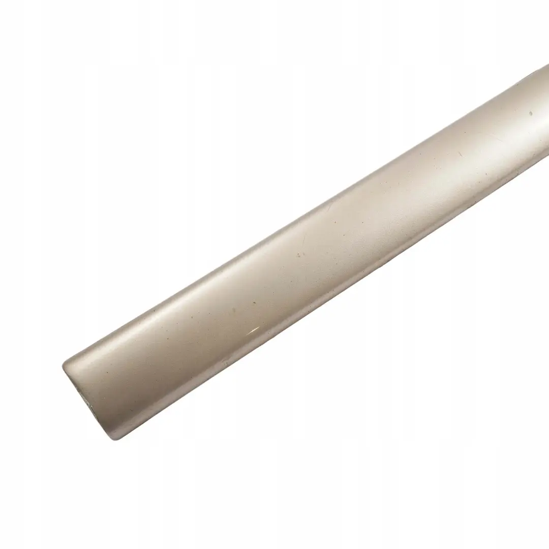 Mercedes-Benz W163 Front Right Door Trim Strip Moulding Travertine Beige para con número de pieza A1636900262 Mercedes-Benz W163 Front Right Door Trim Strip Moulding Travertine Beige - SKU A1636900262-TRB - Número de pieza A1636900262