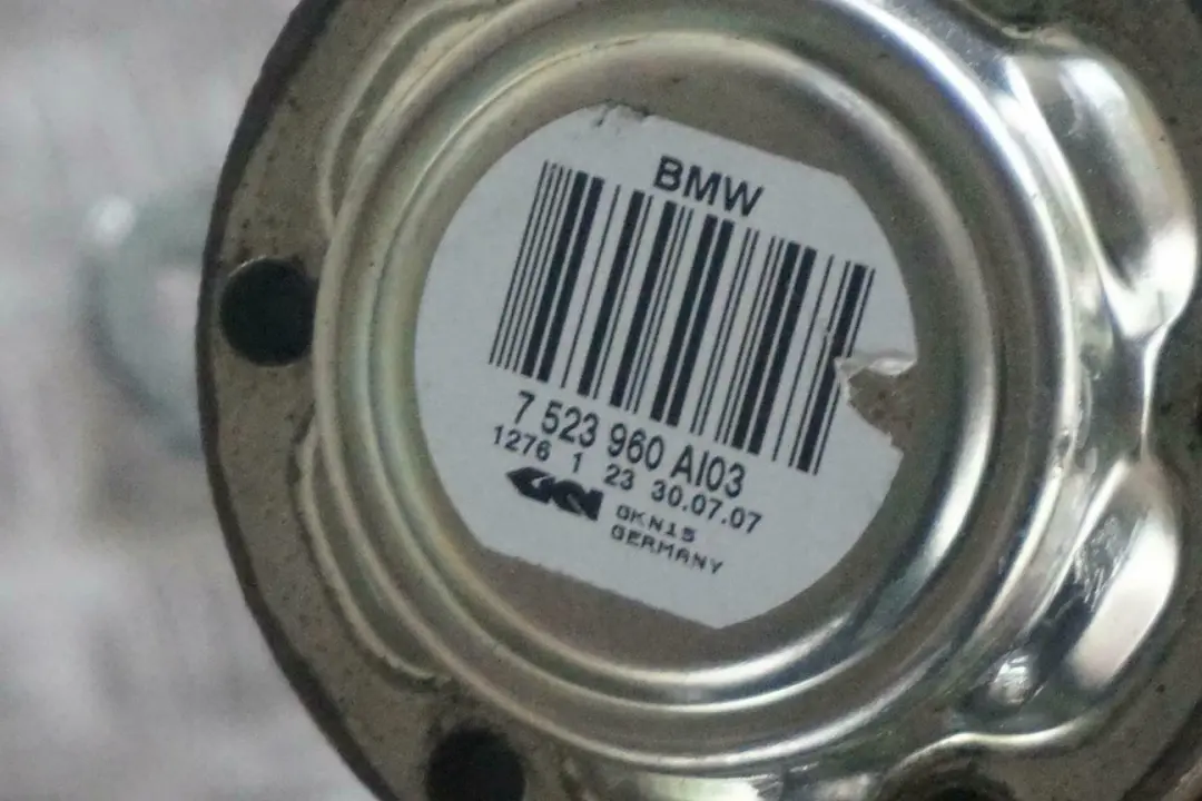 N46 Zwrotnica półoś prawy tył 150HP do BMW E90 320i o numerze 6774810 BMW E90 320i N46 Zwrotnica półoś prawy tył 150HP - SKU 6774810-6 - Numer Części 6774810