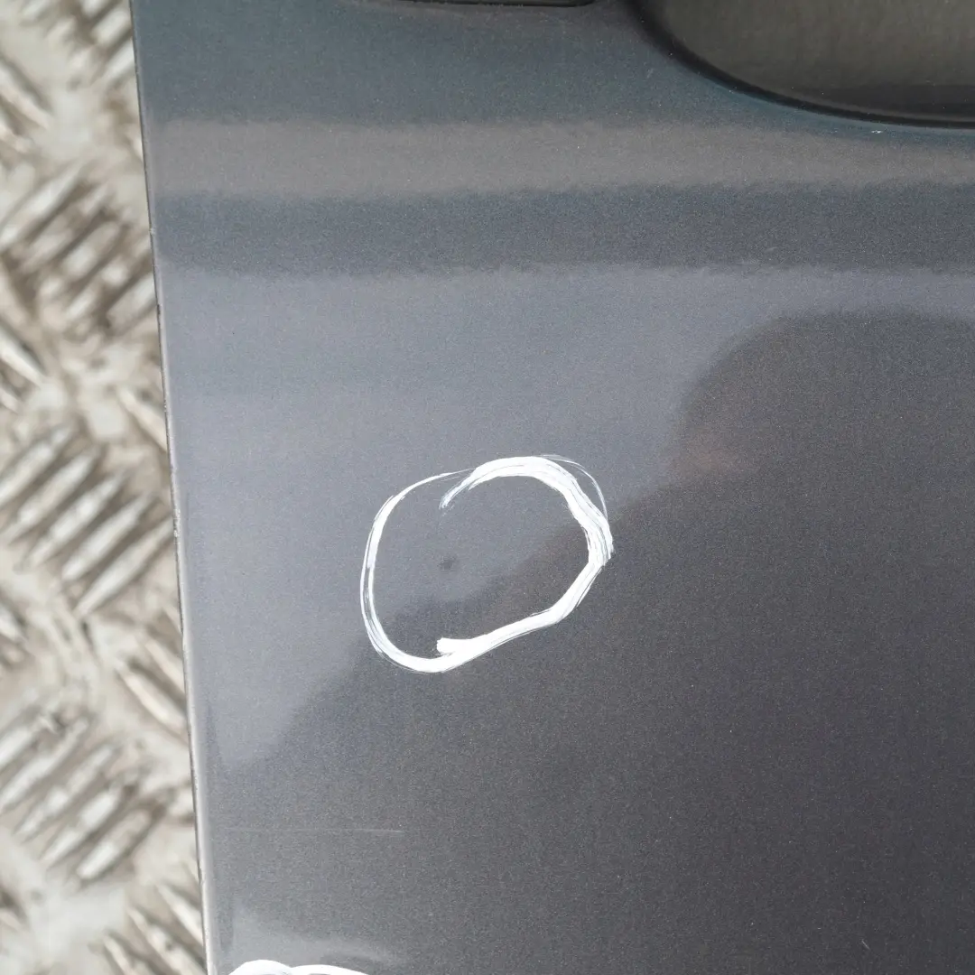 Porta anteriore destra Sparkling Graphite Metallic per BMW E87 LCI con numero di parte 7191012 BMW E87 LCI Porta anteriore destra Sparkling Graphite Metallic - SKU 7191012-SG3 - Numero di parte 7191012