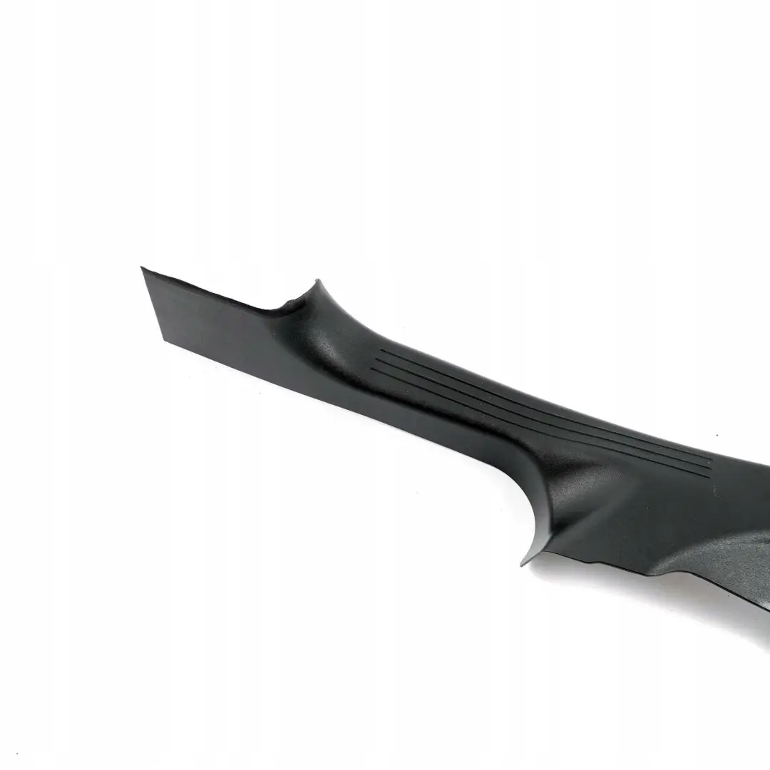Mercedes W203 Rail Trasero Derecho Alfombra Borde Umbral Puerta Tapa A2036862436 - SKU A2036863036 - Número de pieza A2036863036