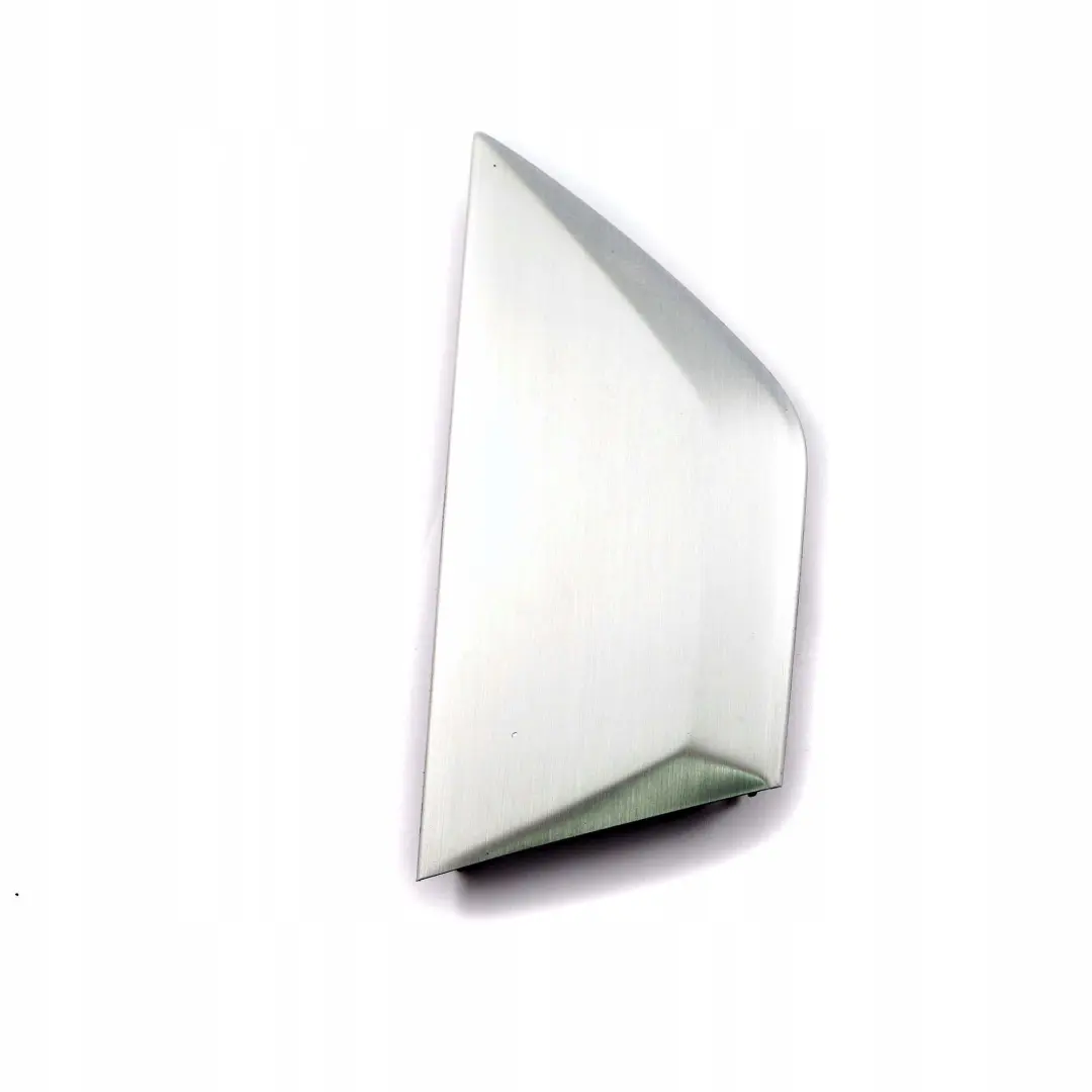 Porta anteriore sinistra N/S Copertura Maniglia Trim per Mercedes W204 con numero di parte A2047201722 Mercedes W204 Porta anteriore sinistra N/S Copertura Maniglia Trim - SKU A2047201722 - Numero di parte A2047201722