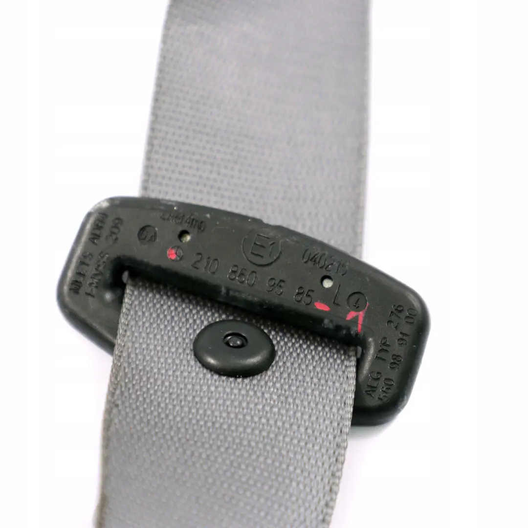 Cinturón de seguridad delantero izquierdo Gris para Mercedes W210 con número de pieza A2108609585 Mercedes W210 Cinturón de seguridad delantero izquierdo Gris - SKU A2108609585-1 - Número de pieza A2108609585