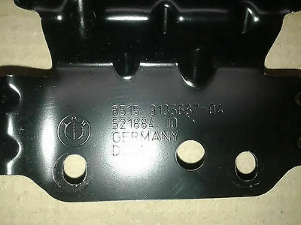 Support Telematics Control Unit/ SES pour BMW 1 3 Serie E81 E87 E90 E91 à propos du numéro de pièce 9135687 BMW 1 3 Serie E81 E87 E90 E91 Support Telematics Control Unit/ SES - SKU 9135687 - Numéro de pièce 9135687