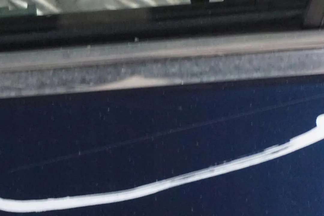 Tür Vorne Links Tiefseeblau Blau Metallic - A76 für BMW 5 er E60 E61 mit Teilenummer 7202339 BMW 5 er E60 E61 Tür Vorne Links Tiefseeblau Blau Metallic - A76 - SKU 7202339-DSB - Teilenummer 7202339