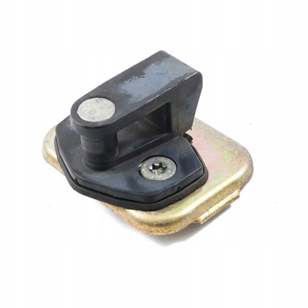 Zaczep rygiel zamka klapy tył do BMW E36 o numerze 8122299 BMW E36 Zaczep rygiel zamka klapy tył - SKU 8122299 - Numer Części 8122299