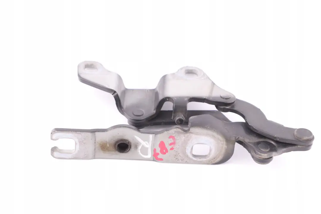 Zawias maski pokrywy prawy do BMW E81 E82 E87 o numerze 7060560 BMW E81 E82 E87 Zawias maski pokrywy prawy - SKU 7060560-2 - Numer Części 7060560