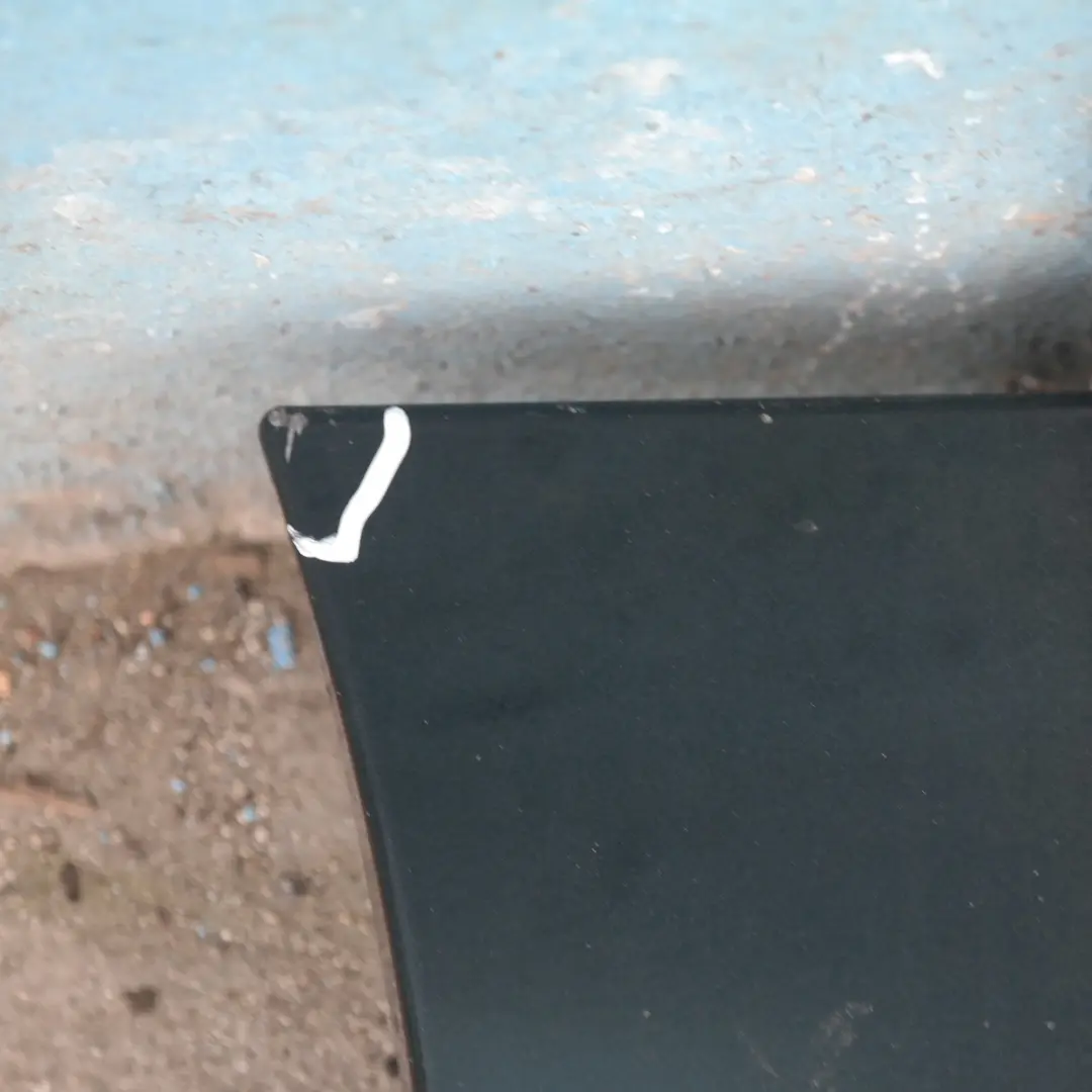 Sill Strip Faldón Lateral Derecho Negro Zafiro Metálico 475 para BMW E87 LCI con número de pieza 36144 BMW E87 LCI Sill Strip Faldón Lateral Derecho Negro Zafiro Metálico 475 - SKU 0036144-BS10 - Número de pieza 36144