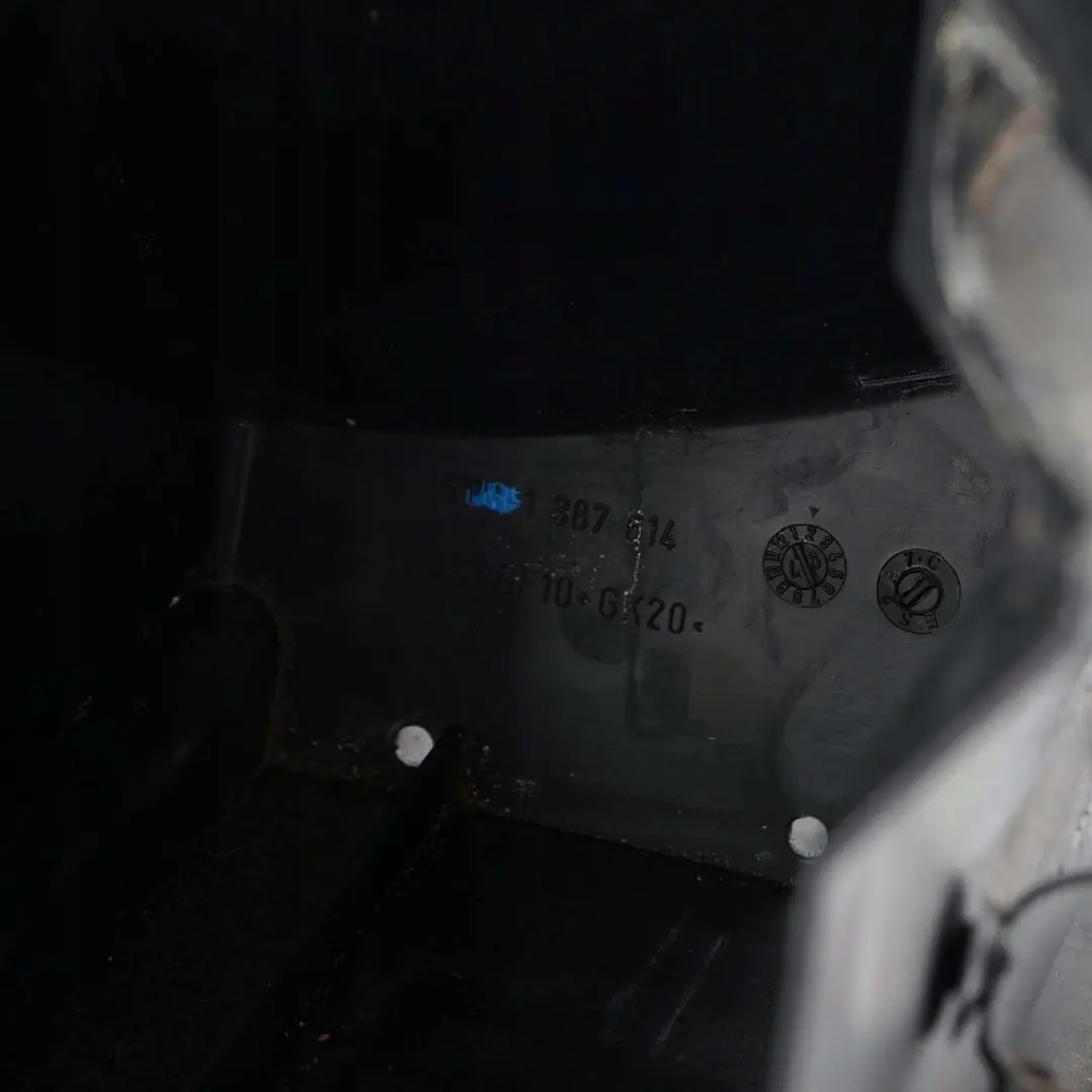 Rel? De fusibles el?ctricos Caja De almacenamiento Trim para BMW Serie Z3 E36 con número de pieza 1387614 BMW Serie Z3 E36 Rel? De fusibles el?ctricos Caja De almacenamiento Trim - SKU 1387614 - Número de pieza 1387614