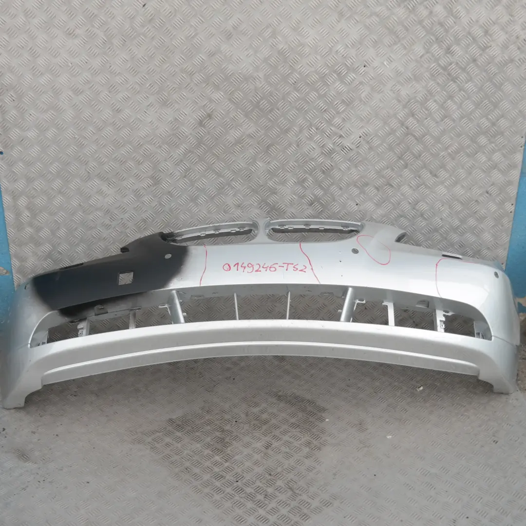 Zderzak przedni przód titansilber do BMW E60 E61 o numerze 149246 BMW E60 E61 Zderzak przedni przód titansilber - SKU 0149246-TS2 - Numer Części 149246