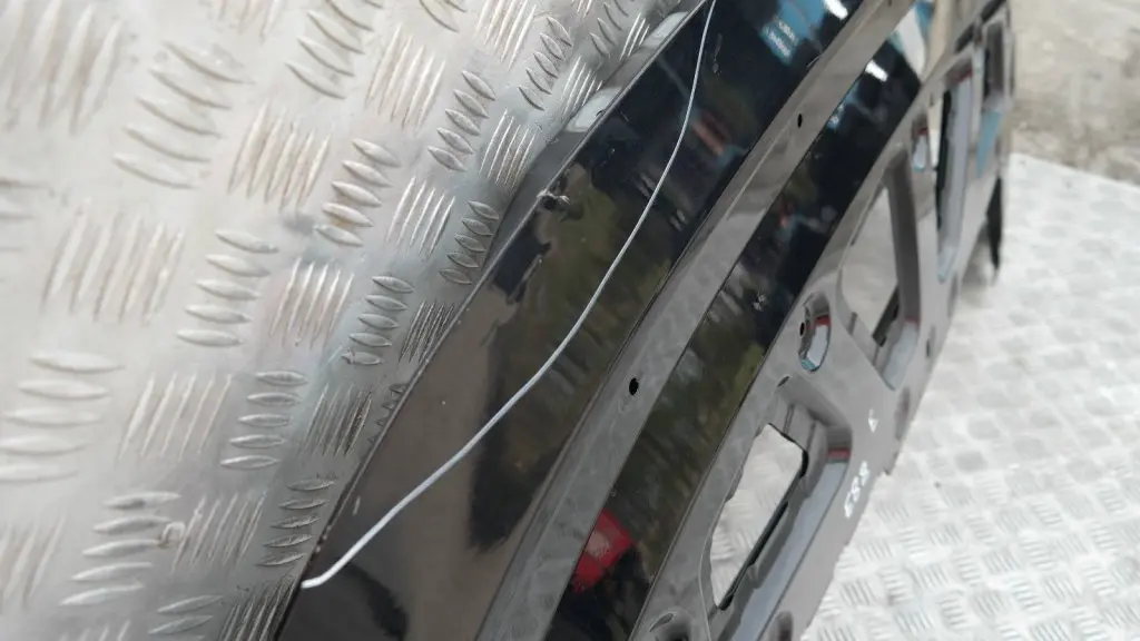 Pokrywa osłona przykrycie dachu do BMW E88 o numerze 41007188729 BMW E88 Pokrywa osłona przykrycie dachu - SKU 7188729 - Numer Części 41007188729