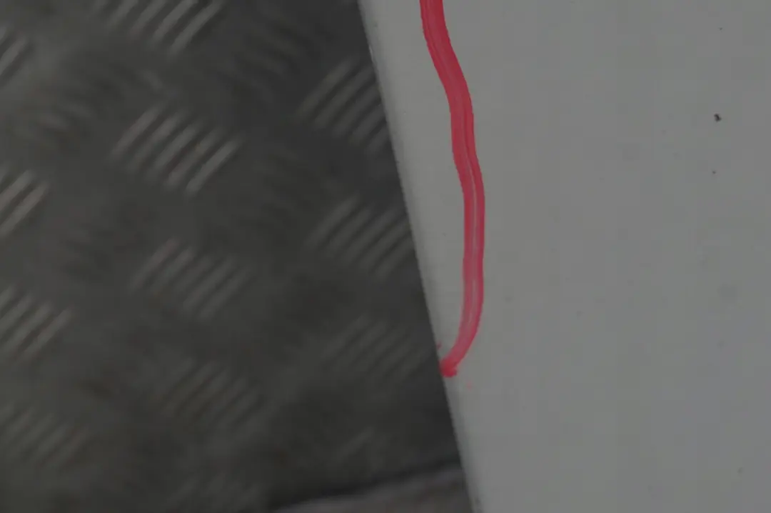 Door Front Right O/S Titansilber Titan Silver Metallic - 354 to BMW X5 SERIES 7 E53 with Part number 8256824 BMW X5 SERIES 7 E53 Door Front Right O/S Titansilber Titan Silver Metallic - 354 - SKU 8256824-TS7 - Part number 8256824