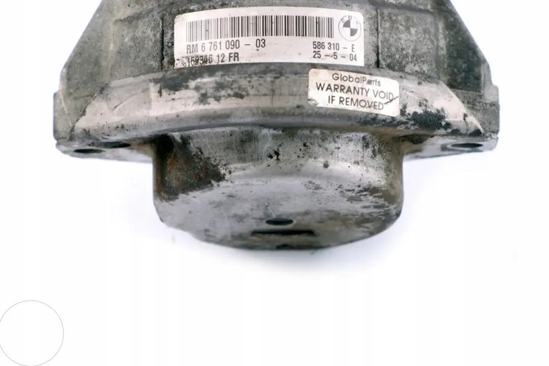 Poduszka silnika prawa do BMW E60 E61 E63 E64 o numerze 6761090 BMW E60 E61 E63 E64 Poduszka silnika prawa - SKU 6761090 - Numer Części 6761090