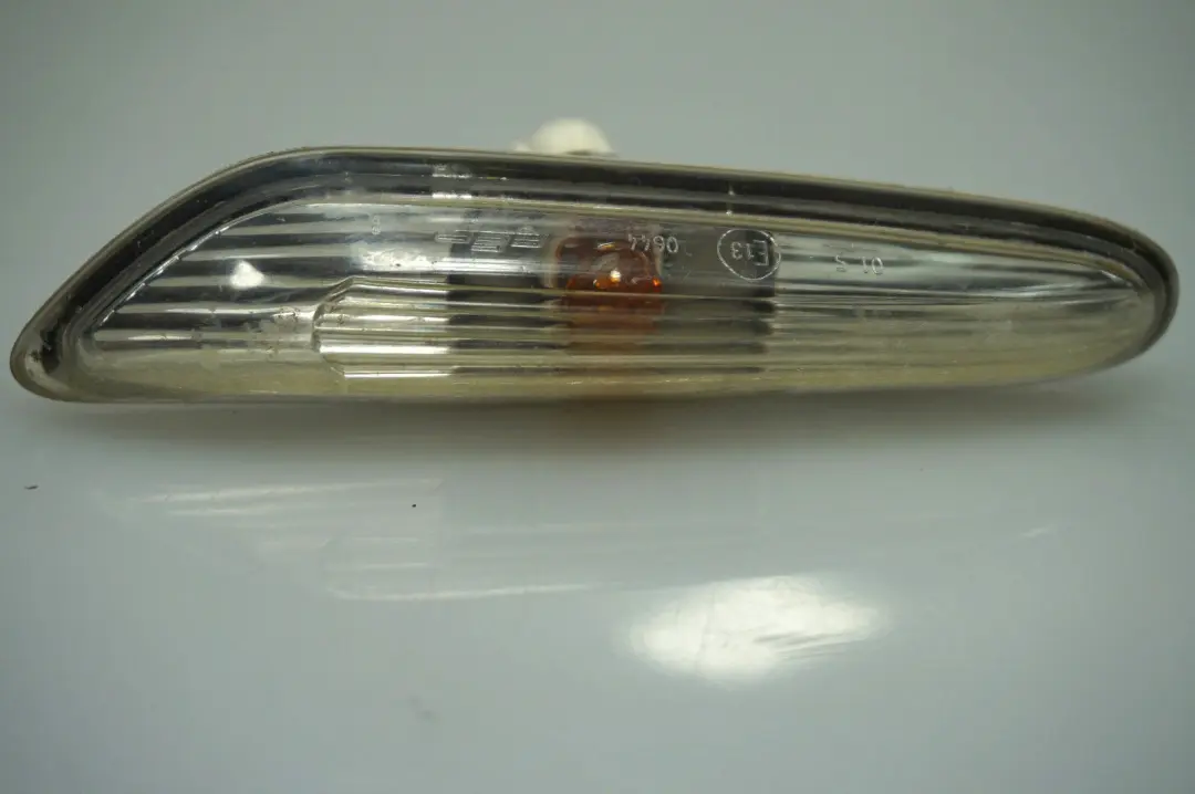 BMW E60 E61 RIGHT WHITE WING SIDE TURN SIGNAL INDICATOR O/S - SKU 6923920 - Part number 63136923920