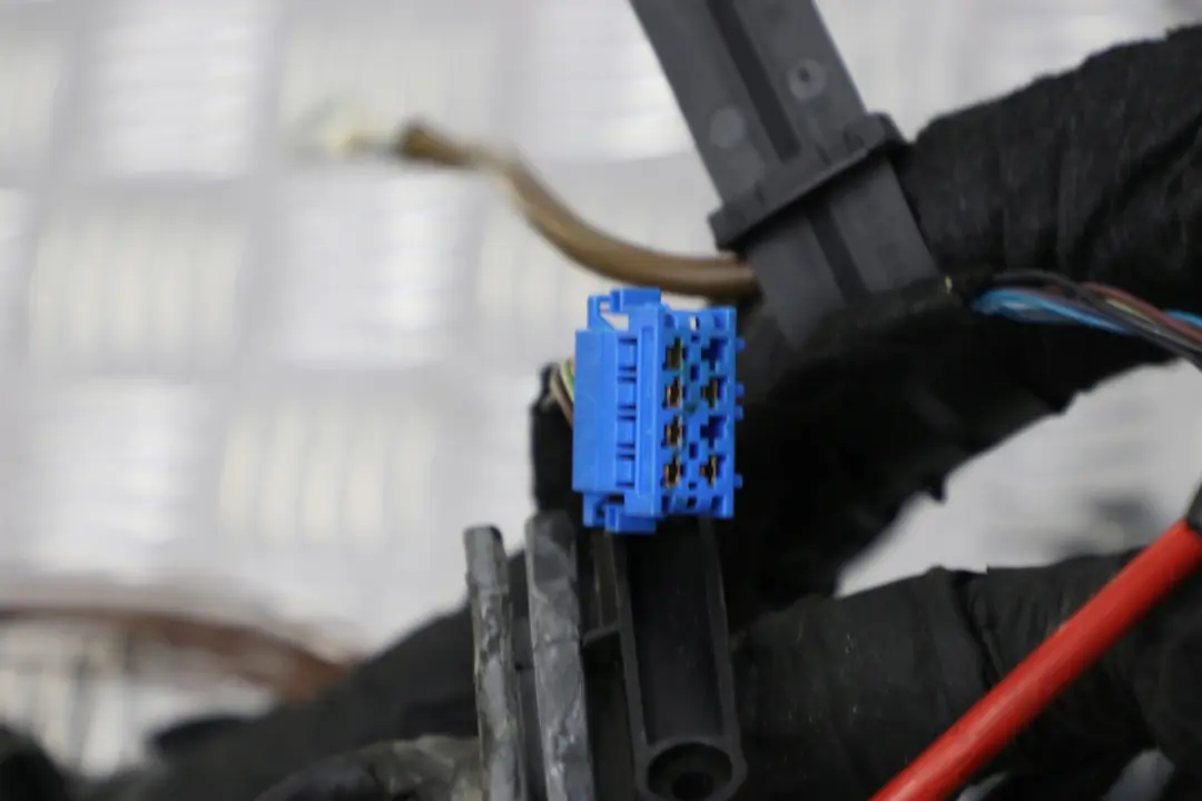 Main Wiring Loom Harness Cables 9127463 to BMW 5 E61 Touring with Part number 6966555 BMW 5 E61 Touring Main Wiring Loom Harness Cables 9127463 - SKU lhd-9127463 - Part number 6966555