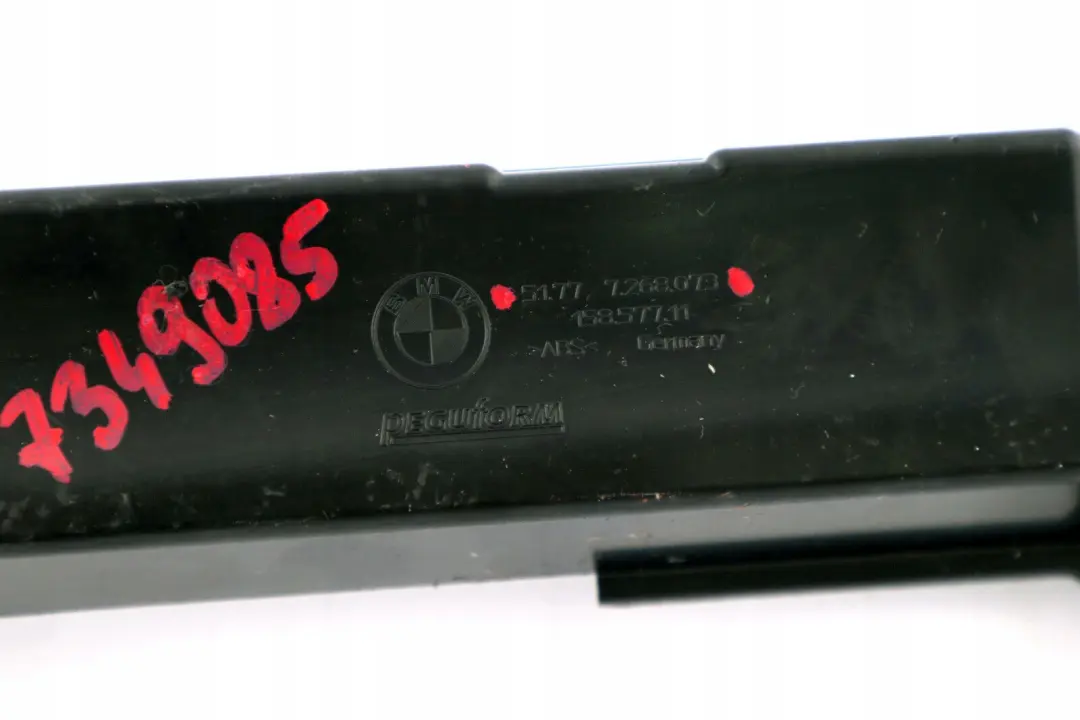 Listwa ślizg mocowanie progu lewa do BMW F21 F22 o numerze 7349085 BMW F21 F22 Listwa ślizg mocowanie progu lewa - SKU 7349085 - Numer Części 7349085