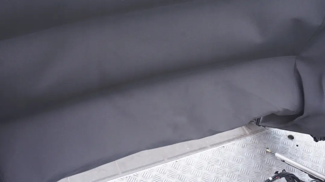 Retractable Folding Soft Top Roof to BMW 6 Series E64 Cabrio Convertible Rear with Part number 7003099 BMW 6 Series E64 Cabrio Convertible Rear Retractable Folding Soft Top Roof - SKU 7003099 - Part number 7003099