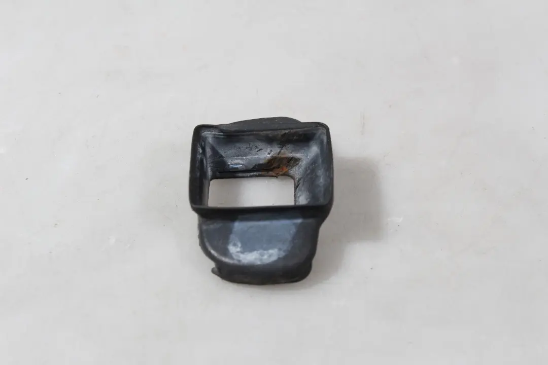 Junta Puerta Delantera Freno para BMW X3 E46 E83 LCI con número de pieza 8208647 BMW X3 E46 E83 LCI Junta Puerta Delantera Freno - SKU 8208647 - Número de pieza 8208647