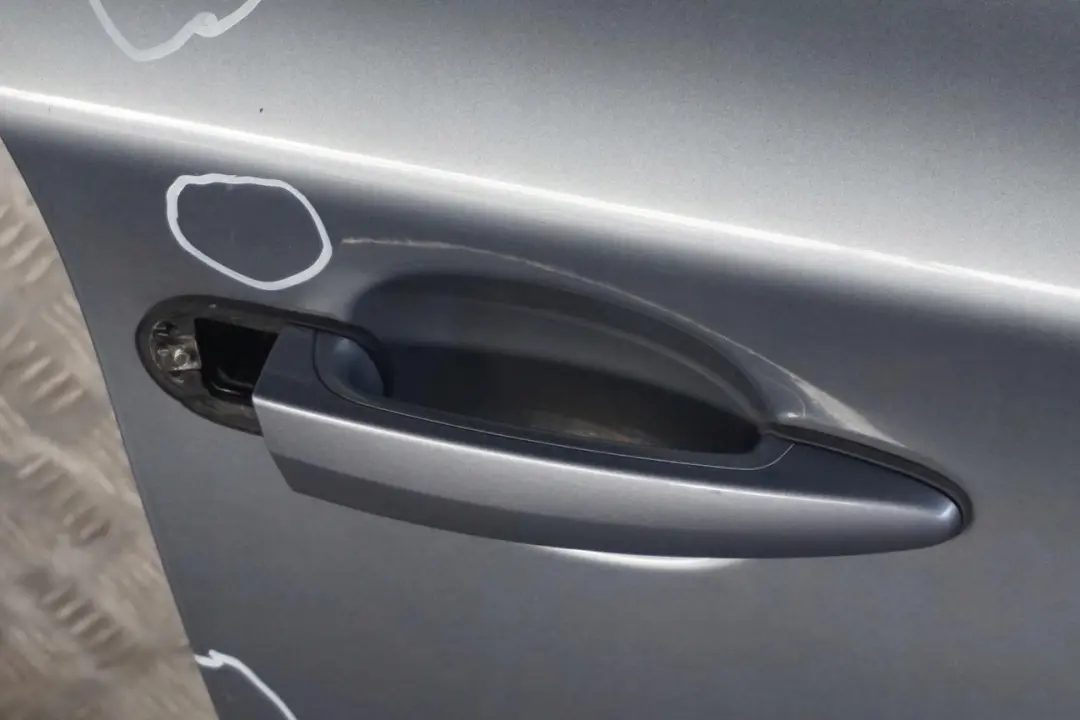  BMW0 E87 Puerta Delantera Derecha Quarzblau Azul Blau Metallic - A18 - SKU 7191012-QB20 - Número de pieza 7191012