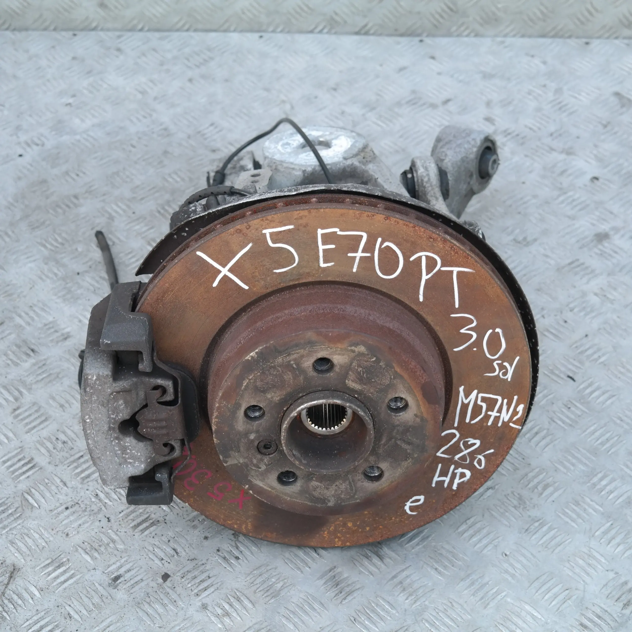 BMW X5 SERIES E70 3.0sd Rear Right O/S Wheel Carrier Brake Disc Calliper Leg