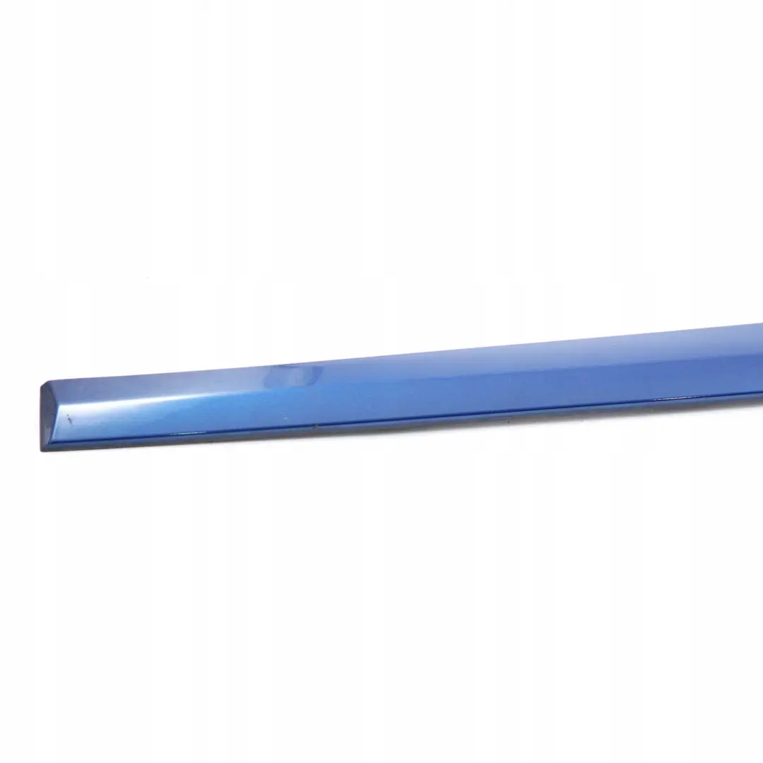 Banda De moldura De puerta delantera derecha Jaspisblau Azul - 345 para Mercedes W203 con número de pieza A2036902262 Mercedes W203 Banda De moldura De puerta delantera derecha Jaspisblau Azul - 345 - SKU A2036902262-JAS - Número de pieza A2036902262