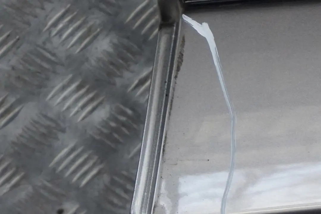 BMW E53 X5 Drzwi lewy tył tylne lewe Sterlinggrau - SKU 8256827-STG - Numer Części 8256827-STG