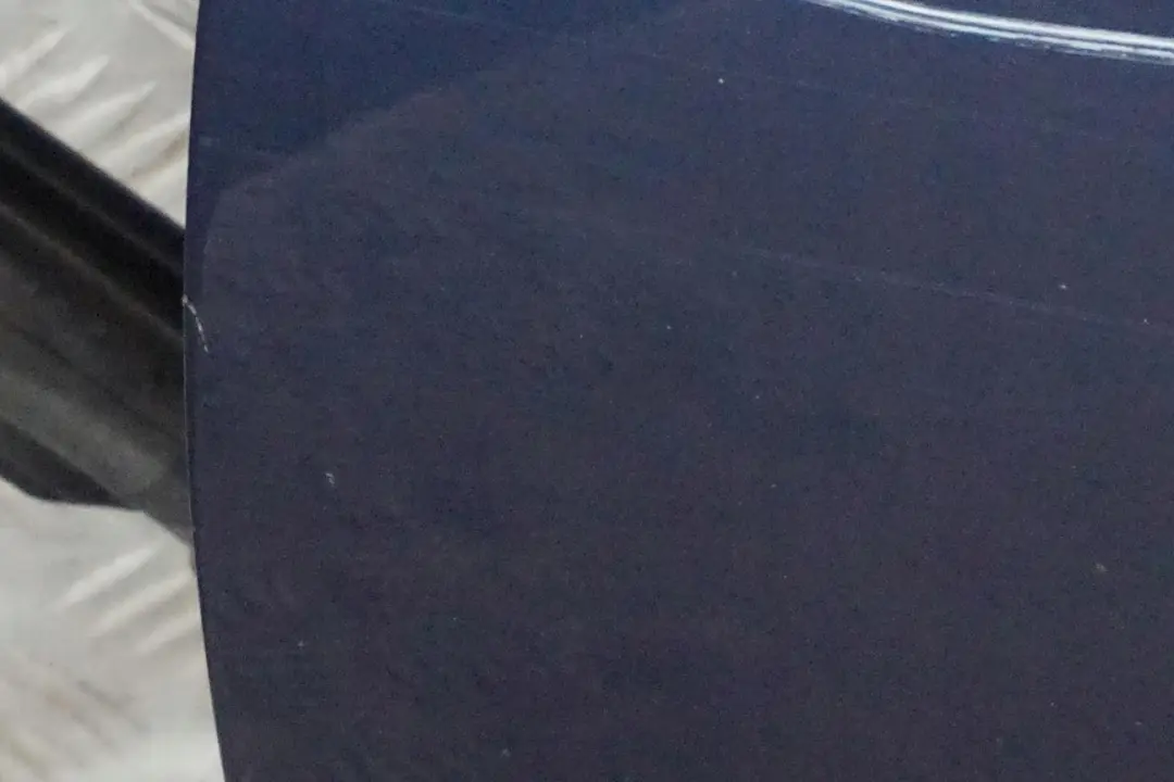 Puerta Delantera Izquierda Tiefseeblau Deep Sea Blue A76 para BMW E60 E61 con número de pieza 7202339 BMW E60 E61 Puerta Delantera Izquierda Tiefseeblau Deep Sea Blue A76 - SKU 7202339-DSB1 - Número de pieza 7202339