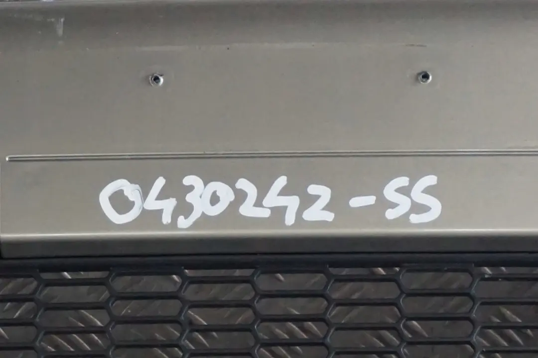 Paragolpes delantero completo Sparkling Silver para Mini Cooper S R55 R56 R57 con número de pieza 0430242 Mini Cooper S R55 R56 R57 Paragolpes delantero completo Sparkling Silver - SKU 0430242-SS - Número de pieza 0430242