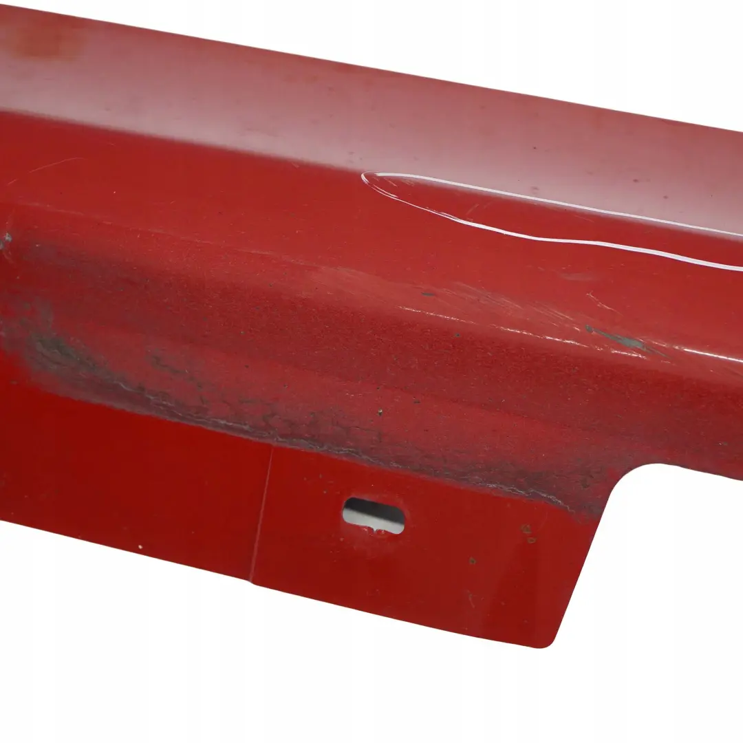 Listello Portiera Apertura Gonna SX Rosso Giappone Rosso - 438 per BMW E90 E91 con numero di parte 0032951 BMW E90 E91 Listello Portiera Apertura Gonna SX Rosso Giappone Rosso - 438 - SKU 0032951-JR2 - Numero di parte 0032951