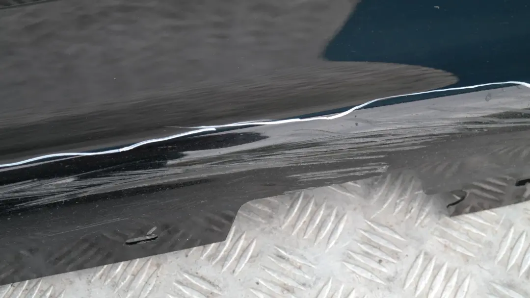 BMW E87 Sill strip side skirt right NEGRO 2 SCHWARZ II - 668 - SKU 0032948-SCH7 - Número de pieza 51770032948