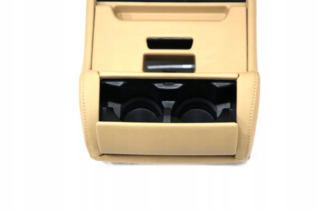 Sitzbezug Rückenlehne Hinten Links Leder Beige für BMW 5 E61 Touring mit Teilenummer 7125231 BMW 5 E61 Touring Sitzbezug Rückenlehne Hinten Links Leder Beige - SKU 7125231 - Teilenummer 7125231