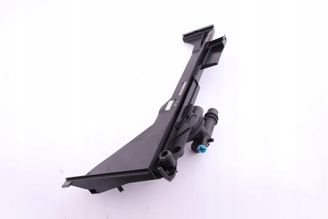 Supporto Radiatore Piastra di Montaggio Vaso di Espansione per BMW X3 E83 con numero di parte 3400017 BMW X3 E83 Supporto Radiatore Piastra di Montaggio Vaso di Espansione - SKU 3400017 - Numero di parte 3400017