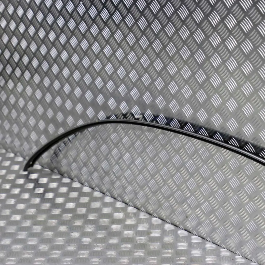 Listwa dachu dachowa prawa do MERCEDES CLK C209 o numerze A2096900680 MERCEDES CLK C209 Listwa dachu dachowa prawa - SKU A2096900680 - Numer Części A2096900680