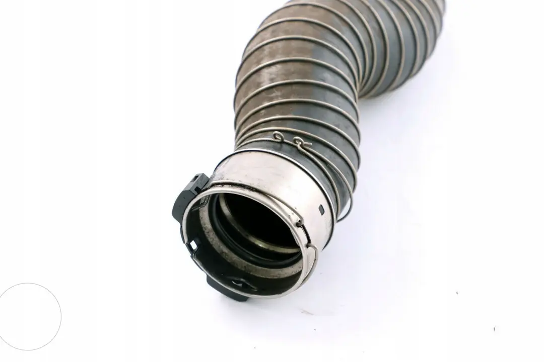 N47N Turbo Tubo Aspirazione per BMW E90 E91 LCI 320d con numero di parte 8511738 BMW E90 E91 LCI 320d N47N Turbo Tubo Aspirazione - SKU 8511738 - Numero di parte 8511738