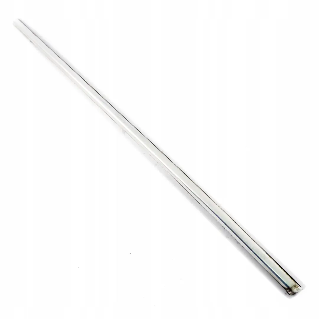BMW E46 Touring Joint d'étanchéité extérieur porte avant gauche Chrom - SKU 8194711 - Numéro de pièce 8194711