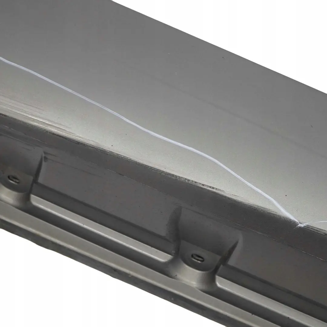 Derecha O / Sill Tira Falda Kick Panel Sterlinggrau Gris - 472 para BMW Z4 E85 E86 3 con número de pieza 0031108 BMW Z4 E85 E86 3 Derecha O / Sill Tira Falda Kick Panel Sterlinggrau Gris - 472 - SKU 0031108-STG3 - Número de pieza 0031108