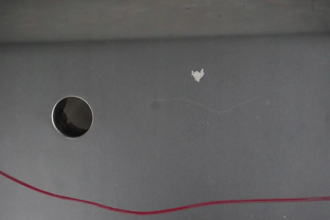 Bumper PDC Titansilber Titan Silver Metallic 354 to BMW 5 Series E60 1 Saloon Rear with Part number 0422349 BMW 5 Series E60 1 Saloon Rear Bumper PDC Titansilber Titan Silver Metallic 354 - SKU 0422349-TS1 - Part number 0422349