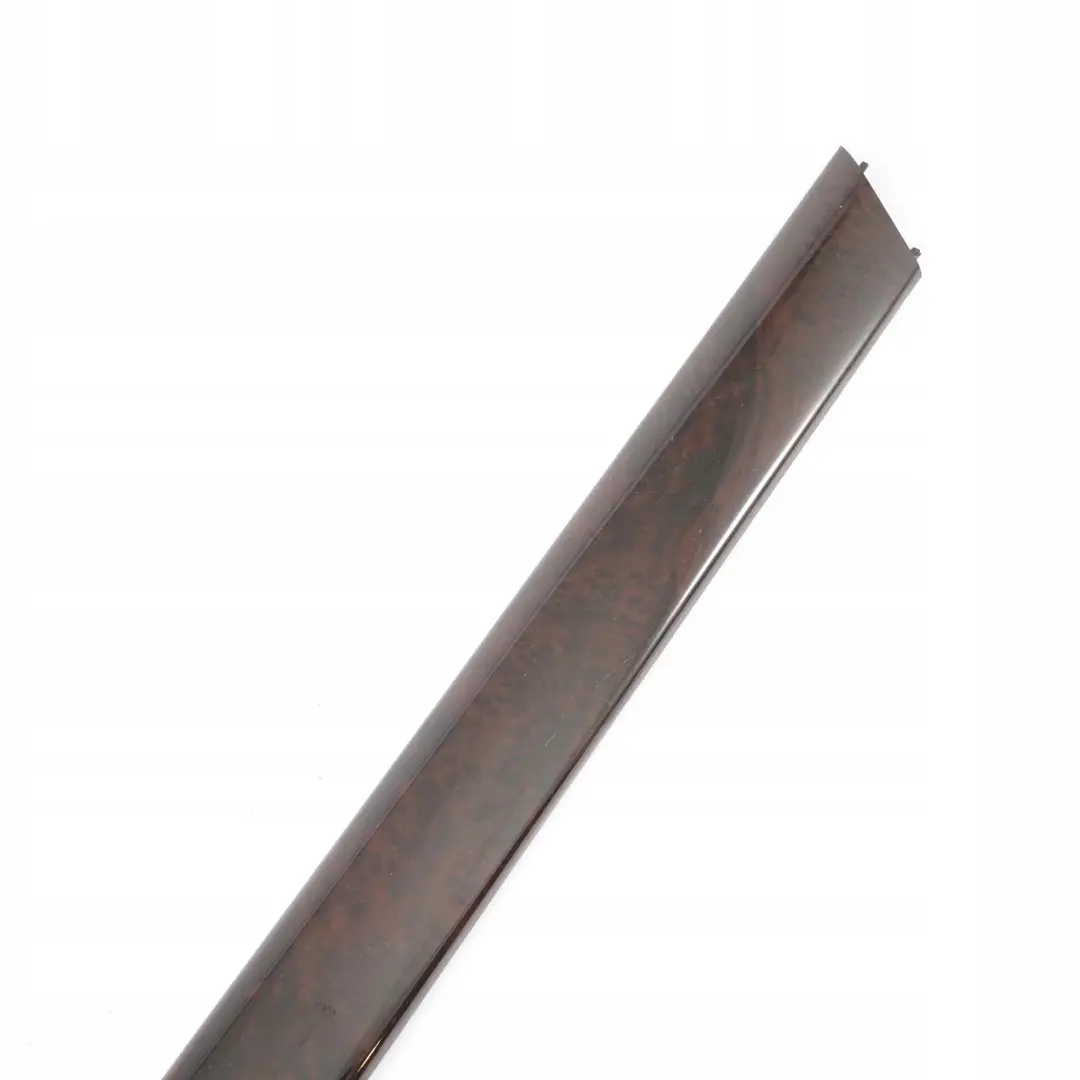 Listón de Madera Cubre Puerta Trasera Izquierda Madera Myrte para BMW E46 con número de pieza 8200753 BMW E46 Listón de Madera Cubre Puerta Trasera Izquierda Madera Myrte - SKU 8200753 - Número de pieza 8200753