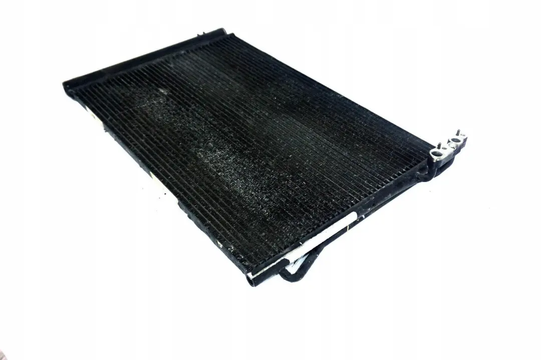 Condensateur Climatisation Sechoir pour BMW E81 E82 E87 E90 E91 E92 à propos du numéro de pièce 6930040 BMW E81 E82 E87 E90 E91 E92 Condensateur Climatisation Sechoir - SKU 6930040 - Numéro de pièce 6930040