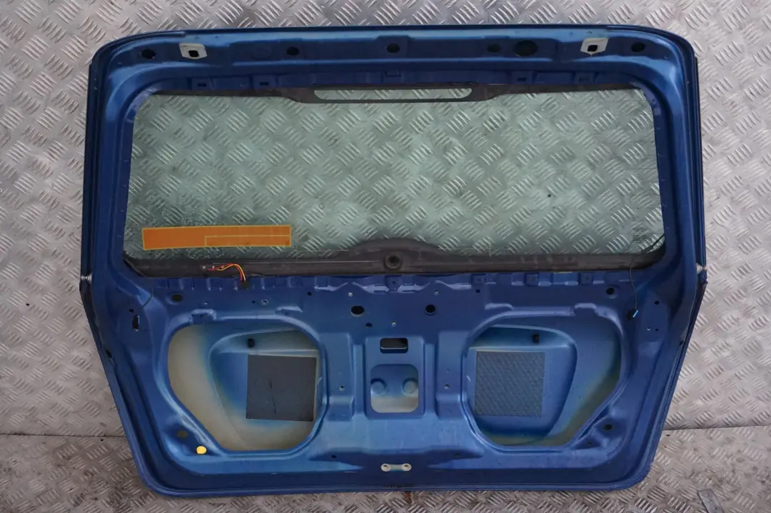 Klapa tylna tył Lightning Blue A63 do MINI Cooper R56 o numerze 2752015 MINI Cooper R56 Klapa tylna tył Lightning Blue A63 - SKU 2752015-LB3 - Numer Części 2752015