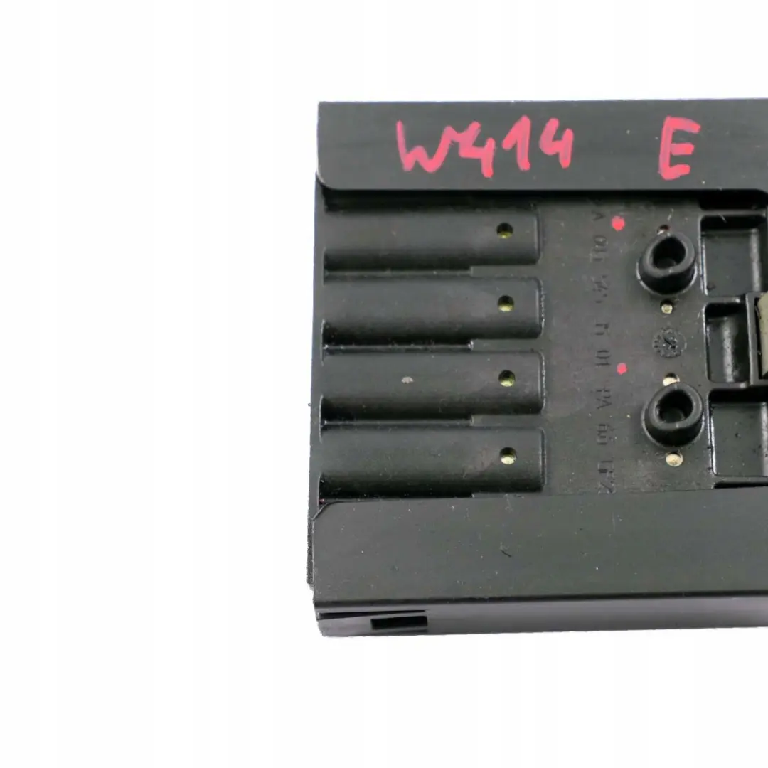 W414 Sprinter W903 Sicherungskasten Batterie für Mercedes Vaneo mit Teilenummer A0035453501 Mercedes Vaneo W414 Sprinter W903 Sicherungskasten Batterie - SKU A0035453501 - Teilenummer A0035453501