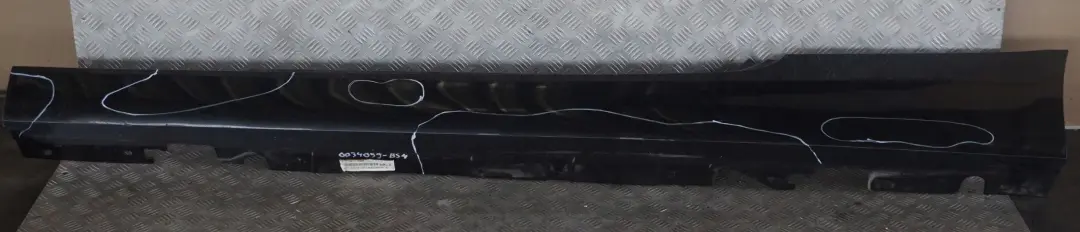 Sill Strip Faldon Lateral Izquierdo Negro Zafiro Metalico para BMW E92 E93 4 con número de pieza 0034059 BMW E92 E93 4 Sill Strip Faldon Lateral Izquierdo Negro Zafiro Metalico - SKU 0034059-BS4 - Número de pieza 0034059